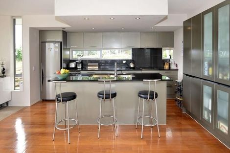 Photo of property in 137 Wade River Road, Wade Heads, Whangaparaoa, 0932