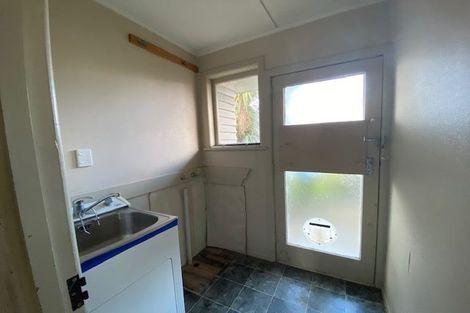 Photo of property in 7 Sheehan Road, Te Atatu South, Auckland, 0610