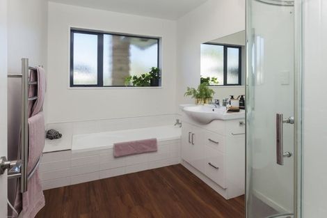 Photo of property in 5 Quantock Place, Burwood, Christchurch, 8083