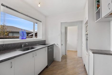 Photo of property in 41 Waratah Street, Avondale, Christchurch, 8061