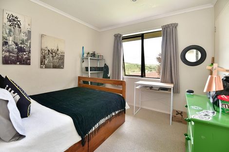 Photo of property in 27 Amberly Rise, Helensville, 0800