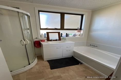 Photo of property in 18 Dewe Avenue, Feilding, 4702