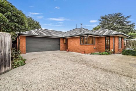Photo of property in 2/126 Halswell Road, Hillmorton, Christchurch, 8025