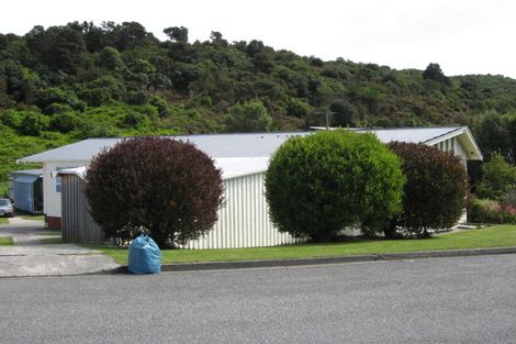 Photo of property in 68 Hampden Street, Picton, 7220