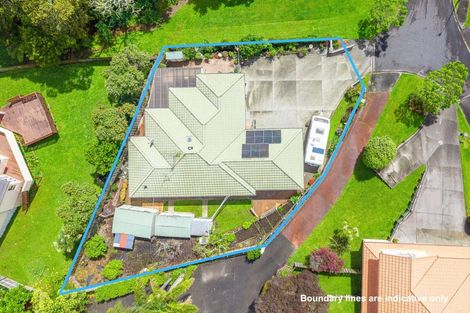 Photo of property in 16 Sherwood Grove, Northcross, Auckland, 0630
