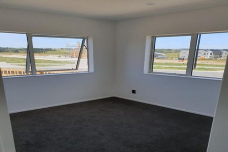 Photo of property in 8 Herekino Street, Westgate, Auckland, 0814