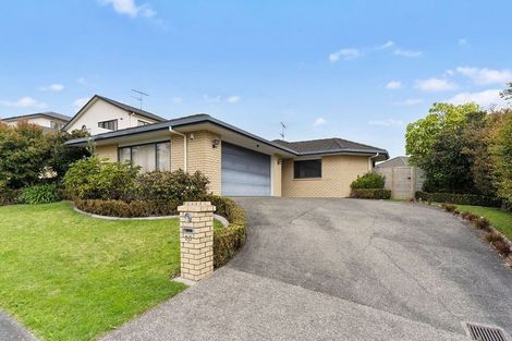 Photo of property in 25 Black Teal Close, Unsworth Heights, Auckland, 0632