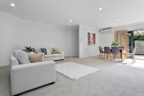 Photo of property in 13a Shaw Street, Leamington, Cambridge, 3432