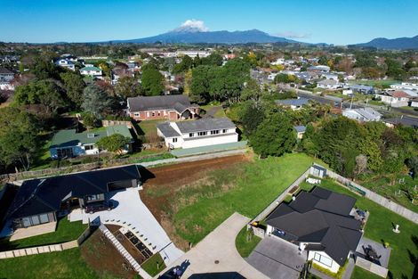 Photo of property in 8 Westwill Way, Westown, New Plymouth, 4310