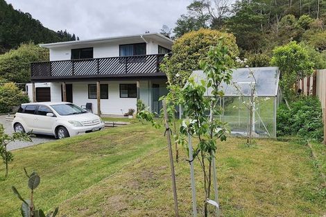 Photo of property in 19a Garden Terrace, Picton, 7220