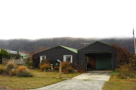 Photo of property in 17 Thomson Street, Arrowtown, 9302