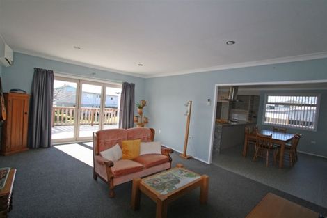 Photo of property in 32 Sole Avenue, Bell Block, New Plymouth, 4312