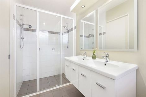 Photo of property in 25 Linkwater Way, Parklands, Christchurch, 8083