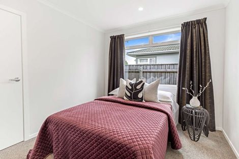 Photo of property in 24 Rangitira Avenue, Palmerston North, 4414