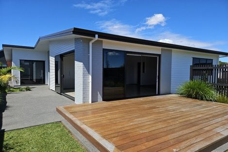 Photo of property in 22 Probert Crescent, Chartwell, Hamilton, 3210