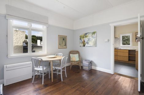 Photo of property in 32 Mills Road, Brooklyn, Wellington, 6021