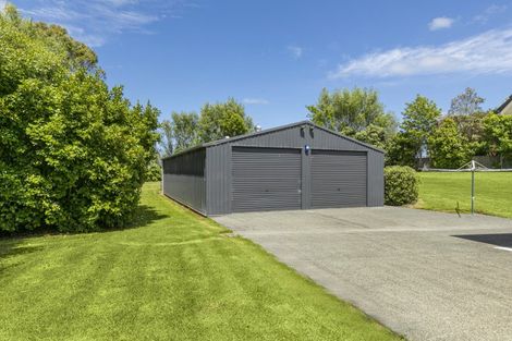 Photo of property in 21 Koraha Road, Kumeu, 0892
