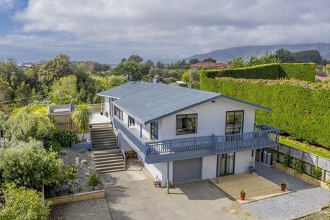 Photo of property in 4 Frimley Terrace, Waikanae Beach, Waikanae, 5036