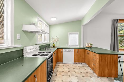 Photo of property in 22 Thomson Street, Lookout Point, Dunedin, 9011