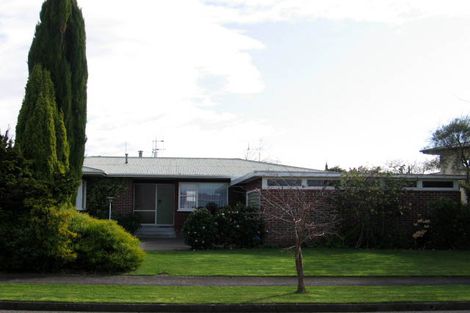 Photo of property in 3 Anzio Place, Awapuni, Palmerston North, 4412