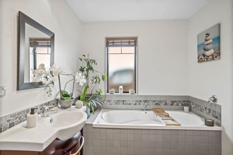 Photo of property in 17 Hulme Lane, Rolleston, 7614