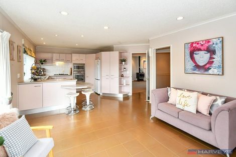 Photo of property in 4 Larkspur Court, The Gardens, Auckland, 2105