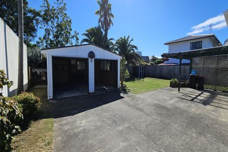 Photo of property in 43 Ngatai Road, Otumoetai, Tauranga, 3110