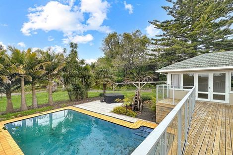 Photo of property in 27 Pa Road, Kerikeri, 0230