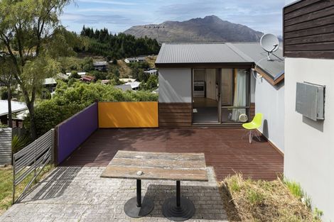 Photo of property in 9a Dart Place, Fernhill, Queenstown, 9300