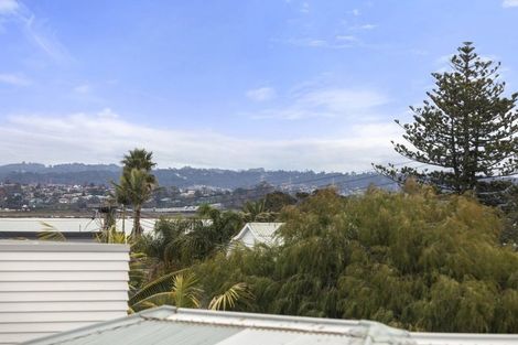 Photo of property in 18d St Michaels Avenue, Point Chevalier, Auckland, 1022