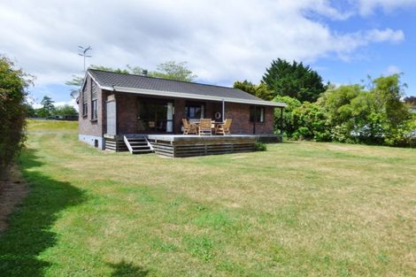 Photo of property in 32 Charles Crescent, Rainbow Point, Taupo, 3330