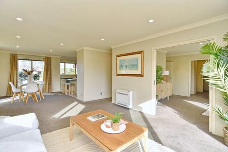 Photo of property in 8 Ross Place, Northwood, Christchurch, 8051