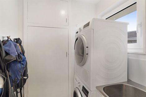 Photo of property in 23 Jenkins Avenue, Redwood, Christchurch, 8051