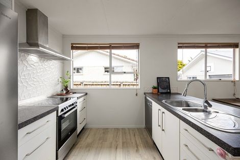 Photo of property in 46 Elmwood Crescent, Pukete, Hamilton, 3200