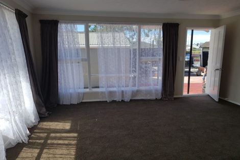 Photo of property in 2/14a Branksome Place, Parklands, Christchurch, 8083