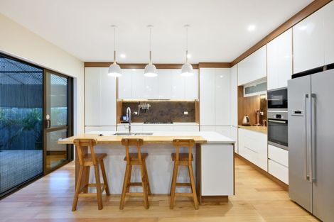 Photo of property in 28 Windlass Street, Long Bay, Auckland, 0630