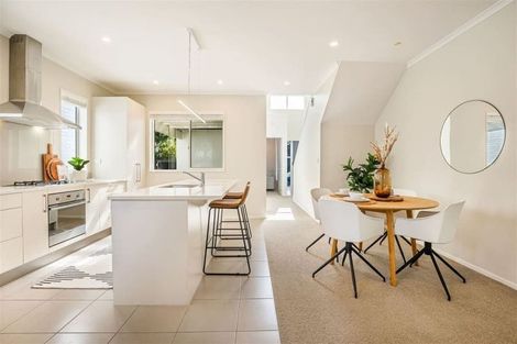 Photo of property in 17 Station Street, Hobsonville, Auckland, 0616