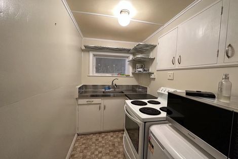 Photo of property in 63 Norton Park Avenue, Fairfield, Lower Hutt, 5011