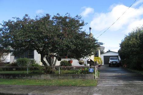 Photo of property in 211 Tudor Avenue, Mayfair, Hastings, 4122