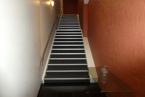 Photo of property in Hb Apartments, 8/3 Holland Street, Te Aro, Wellington, 6011