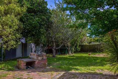 Photo of property in 98 Fox Street, Featherston, 5710