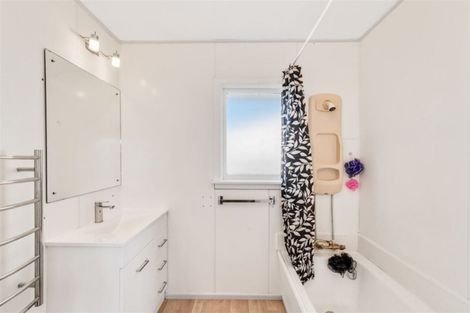 Photo of property in 9 Ariel Place, Aranui, Christchurch, 8061