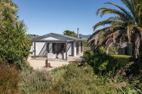 Photo of property in 105 Greenslade Road, Raglan, 3295