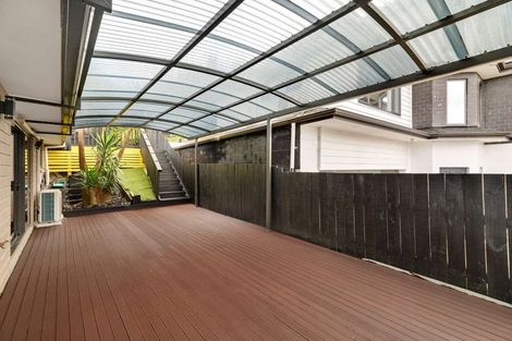 Photo of property in 12 San Casello Rise, Henderson, Auckland, 0612