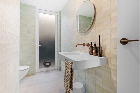 Photo of property in 16 Ida Way, Omaha, 0986