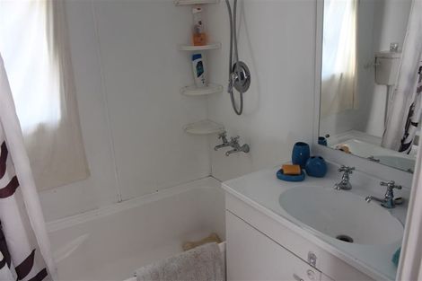 Photo of property in 57 Peel Street, Lawrence, 9532