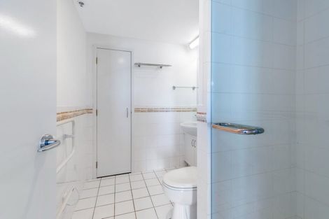 Photo of property in Highgate Towers, 5e/8 Howe Street, Freemans Bay, Auckland, 1011