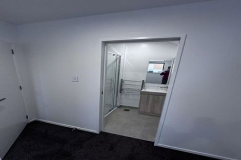 Photo of property in 14 Raupeti Lane, Henderson, Auckland, 0612