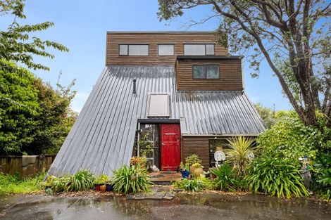 Photo of property in 13e Wallace Place, Westown, New Plymouth, 4310