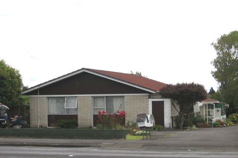 Photo of property in 2/3149 Great North Road, New Lynn, Auckland, 0600